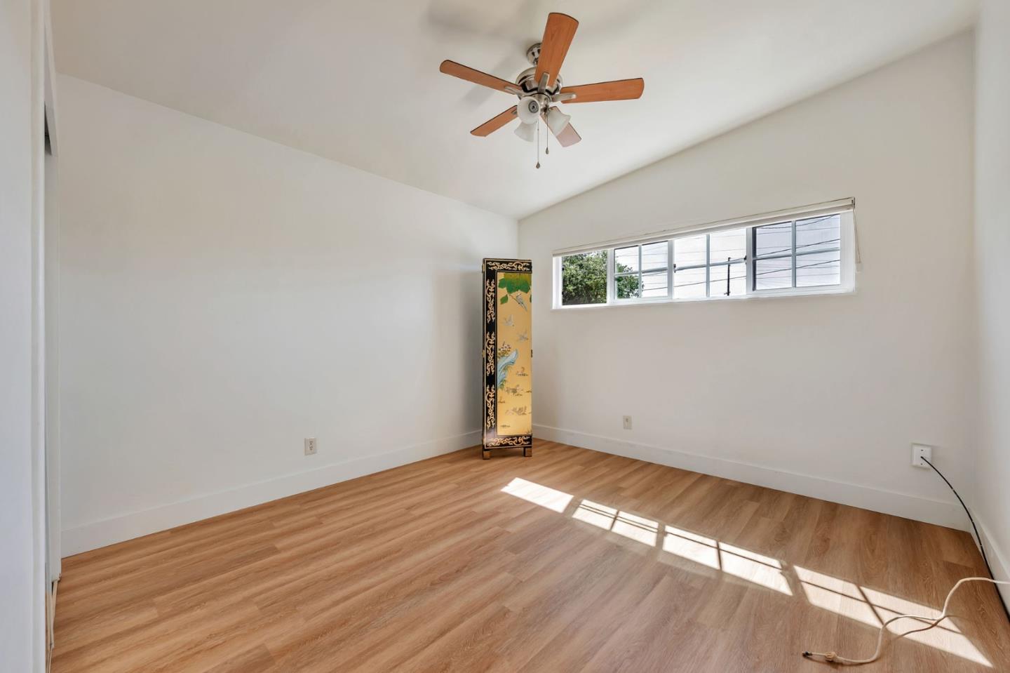 Detail Gallery Image 10 of 22 For 8511 Andrea Ct, San Diego,  CA 92123 - 4 Beds | 2 Baths