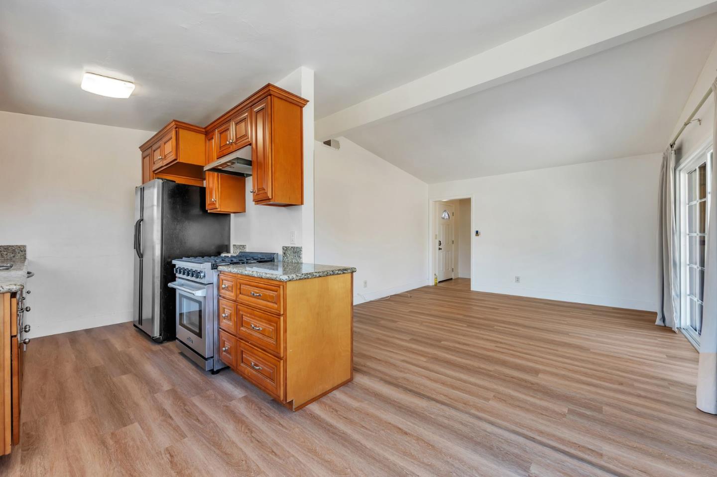 Detail Gallery Image 6 of 22 For 8511 Andrea Ct, San Diego,  CA 92123 - 4 Beds | 2 Baths