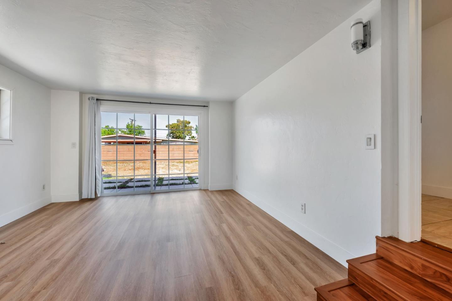 Detail Gallery Image 8 of 22 For 8511 Andrea Ct, San Diego,  CA 92123 - 4 Beds | 2 Baths