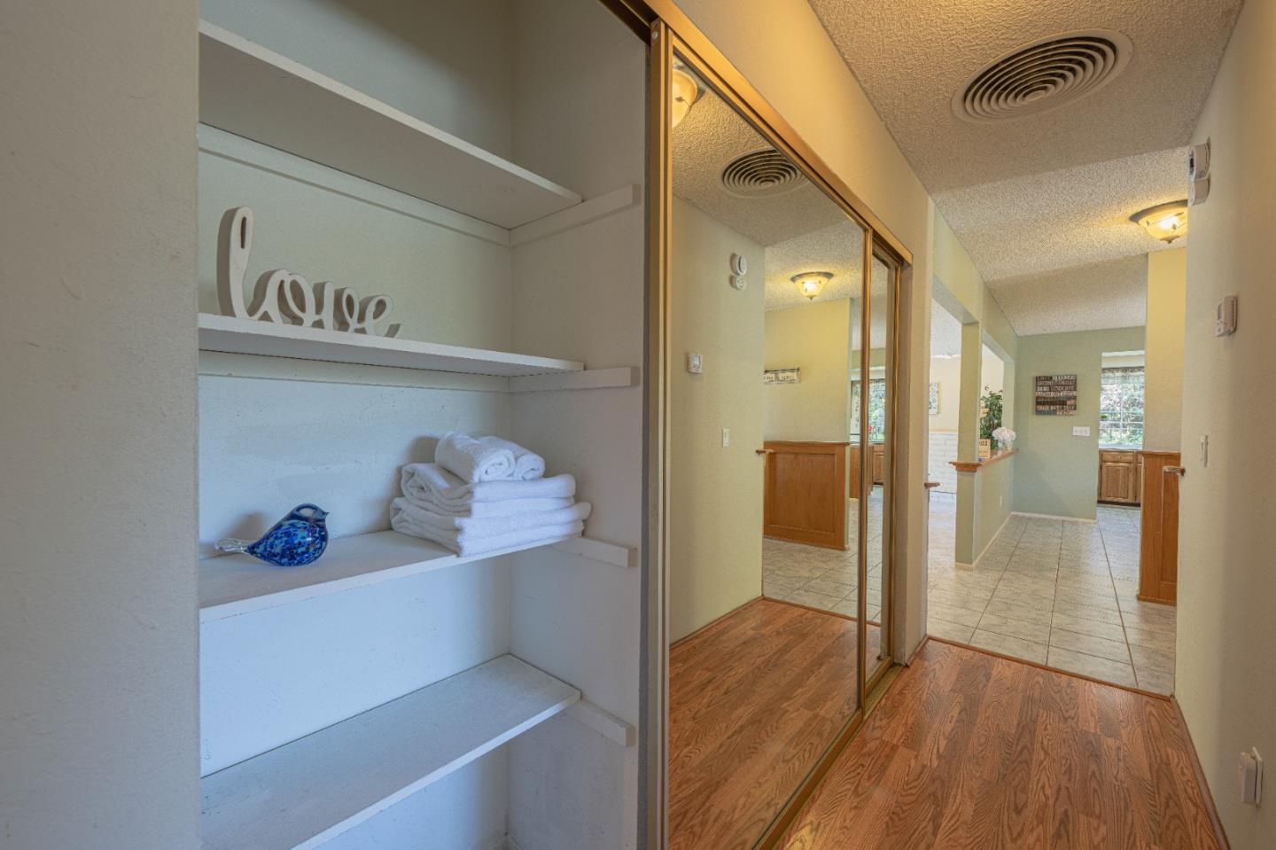 Detail Gallery Image 11 of 23 For 15615 Charter Oak Blvd, Salinas,  CA 93907 - 3 Beds | 2 Baths