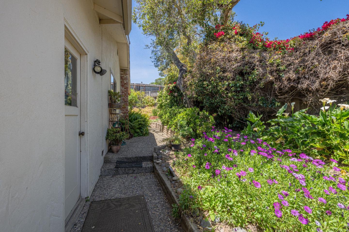 Detail Gallery Image 22 of 23 For 15615 Charter Oak Blvd, Salinas,  CA 93907 - 3 Beds | 2 Baths