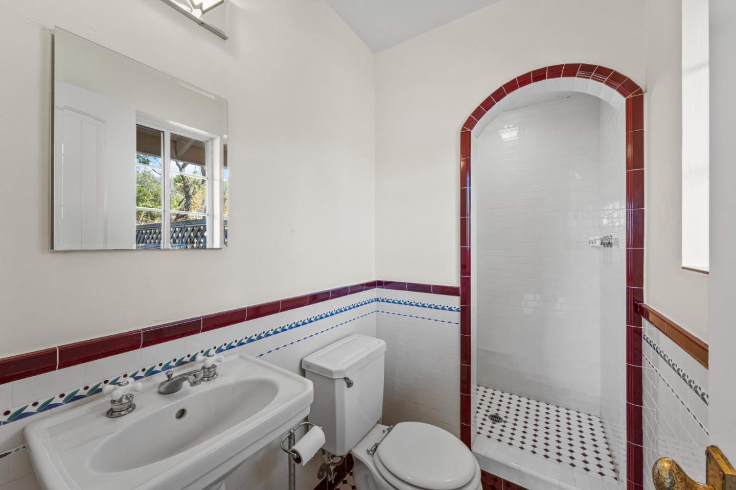 Detail Gallery Image 23 of 53 For 15805 Uvas Rd #D,  Morgan Hill,  CA 95037 - 4 Beds | 4/1 Baths