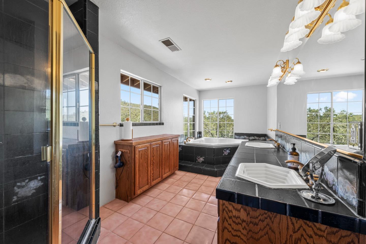 Detail Gallery Image 37 of 53 For 15805 Uvas Rd #D,  Morgan Hill,  CA 95037 - 4 Beds | 4/1 Baths