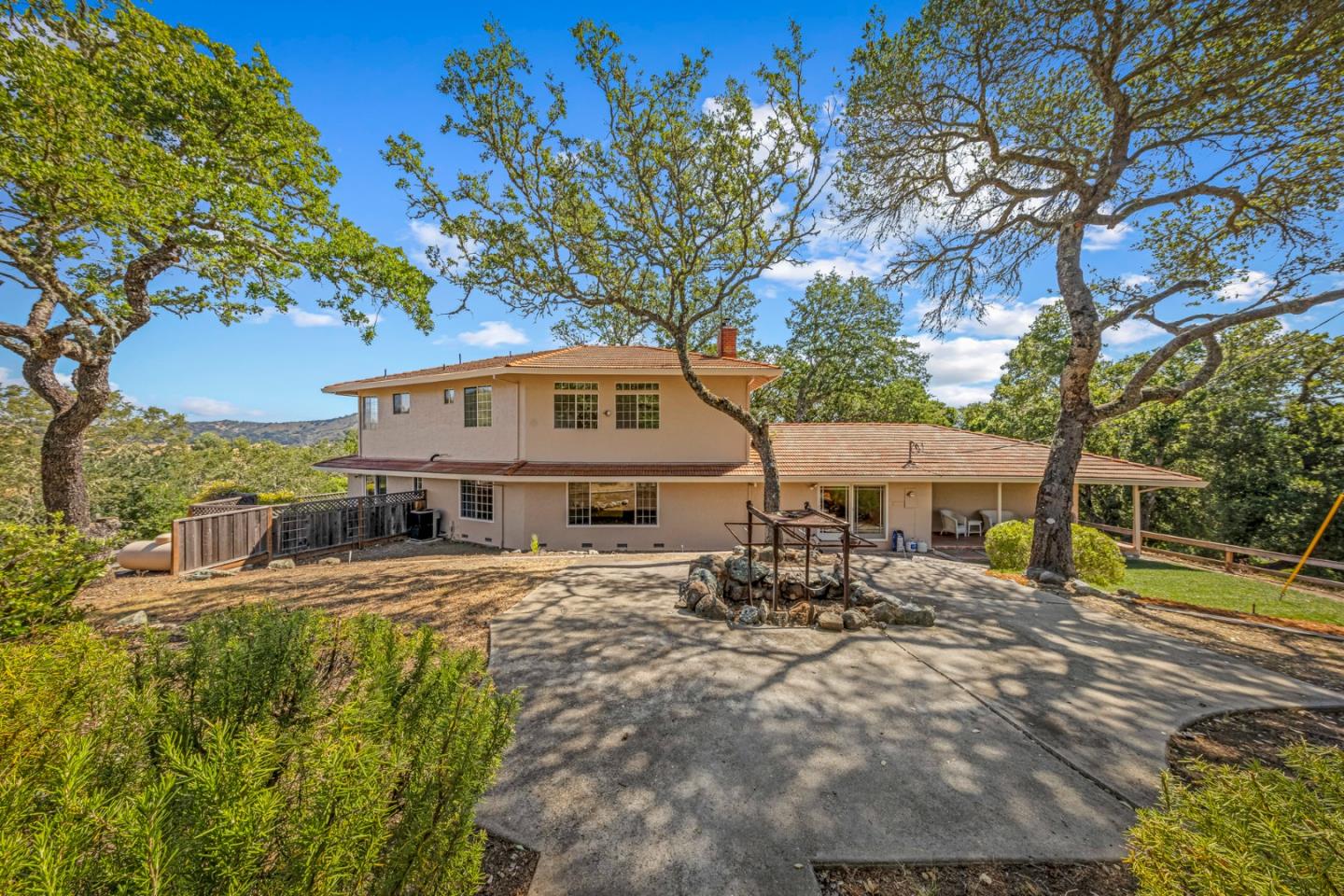 Detail Gallery Image 40 of 53 For 15805 Uvas Rd #D,  Morgan Hill,  CA 95037 - 4 Beds | 4/1 Baths
