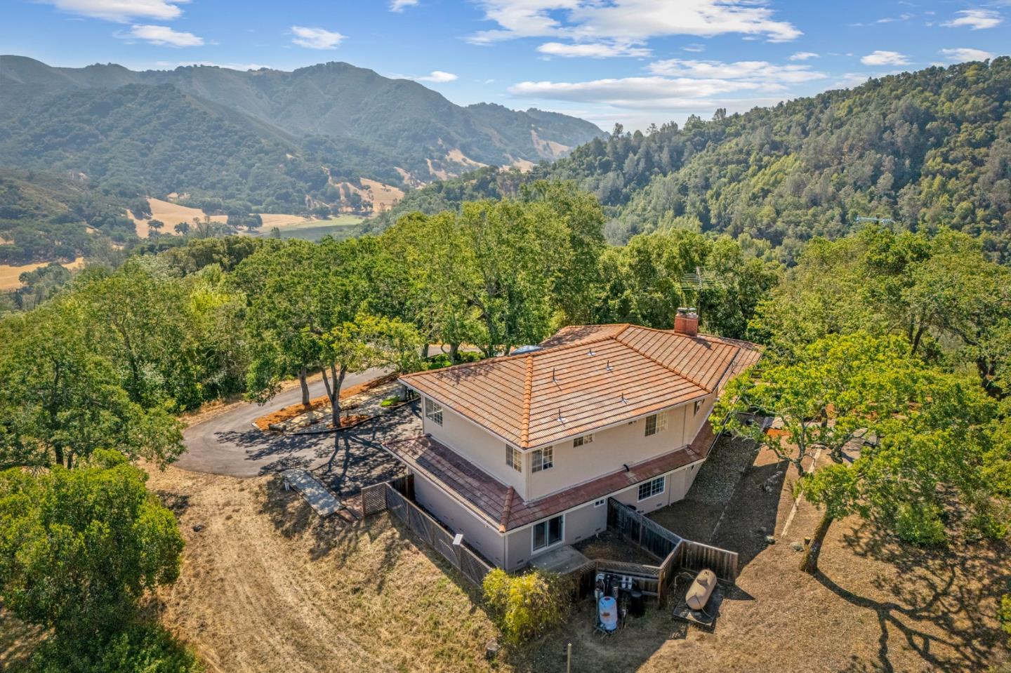 Detail Gallery Image 50 of 53 For 15805 Uvas Rd #D,  Morgan Hill,  CA 95037 - 4 Beds | 4/1 Baths