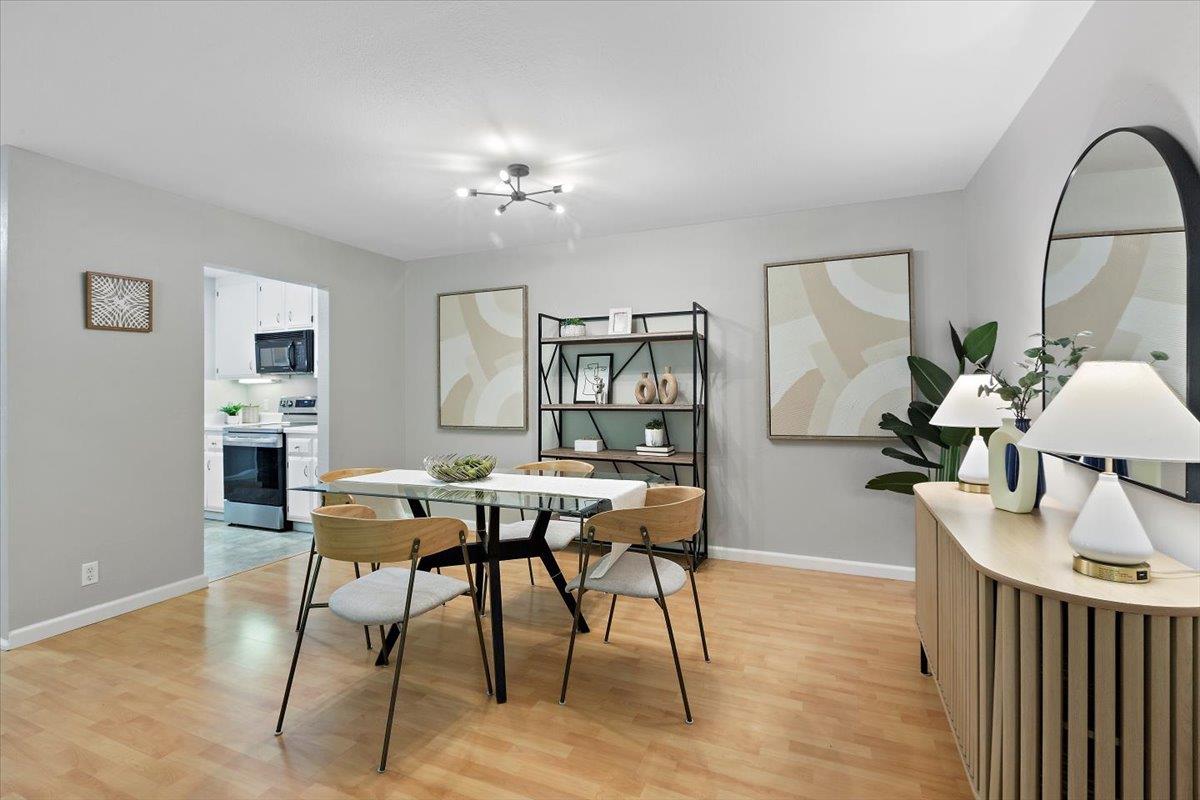 Detail Gallery Image 8 of 26 For 765 N Rengstorff Ave #7,  Mountain View,  CA 94043 - 1 Beds | 1 Baths