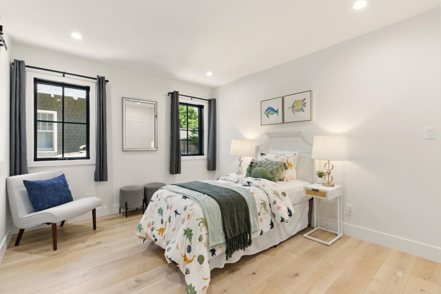Detail Gallery Image 23 of 42 For 153 Somerset St, Redwood City,  CA 94062 - 4 Beds | 3/1 Baths