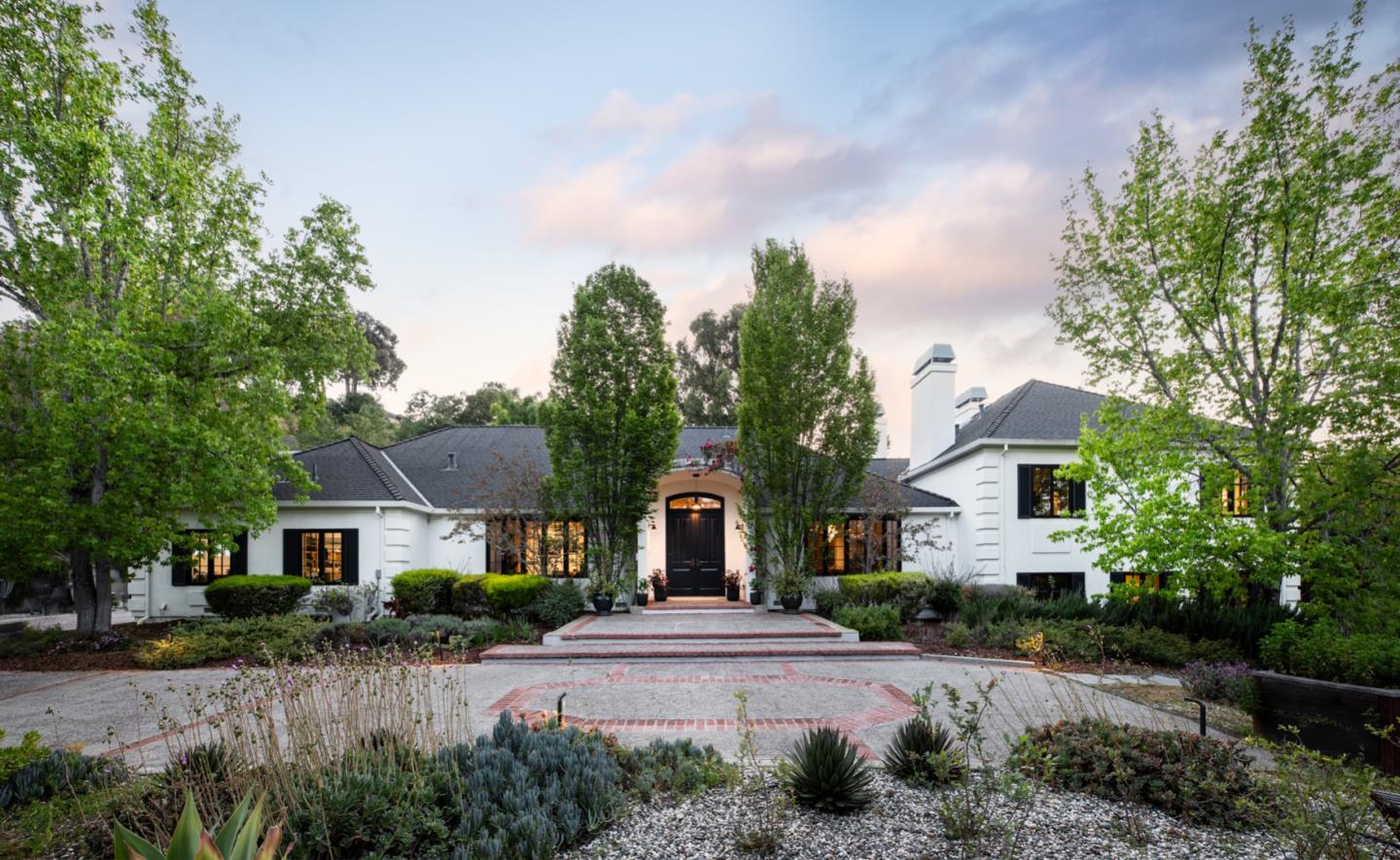 Detail Gallery Image 1 of 19 For 13321 La Paloma Rd, Los Altos Hills,  CA 94022 - 6 Beds | 3/1 Baths