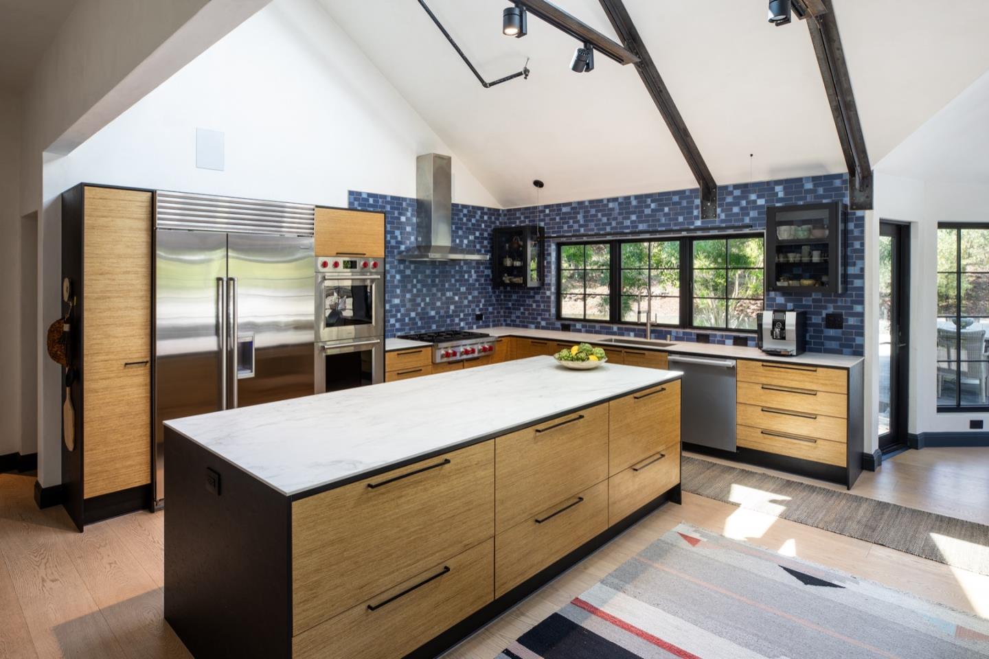 Detail Gallery Image 4 of 19 For 13321 La Paloma Rd, Los Altos Hills,  CA 94022 - 6 Beds | 3/1 Baths