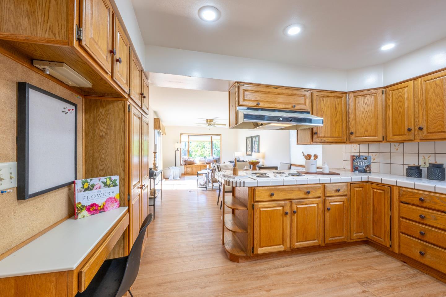 Detail Gallery Image 12 of 21 For 348 31st Ave, San Mateo,  CA 94403 - 4 Beds | 2 Baths