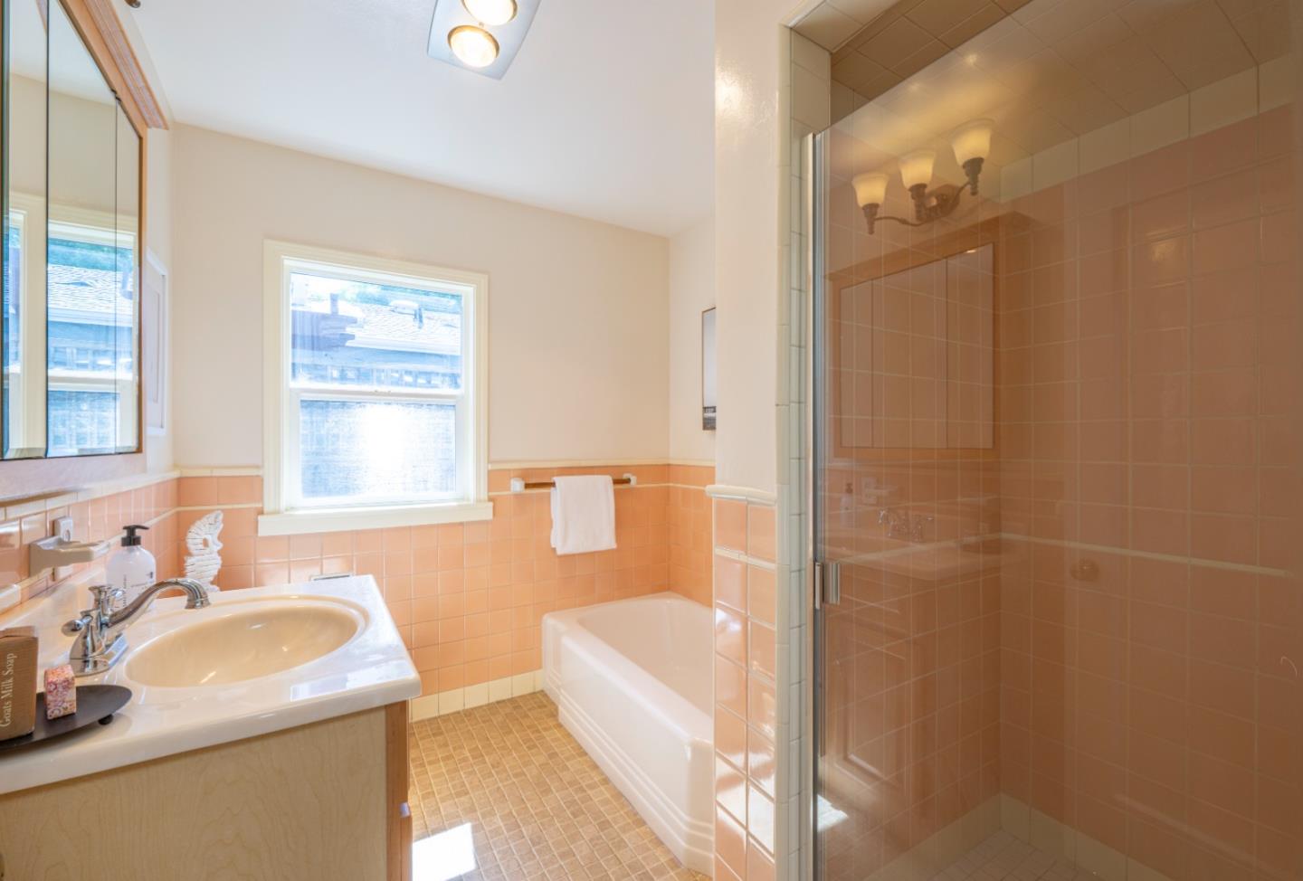 Detail Gallery Image 16 of 21 For 348 31st Ave, San Mateo,  CA 94403 - 4 Beds | 2 Baths