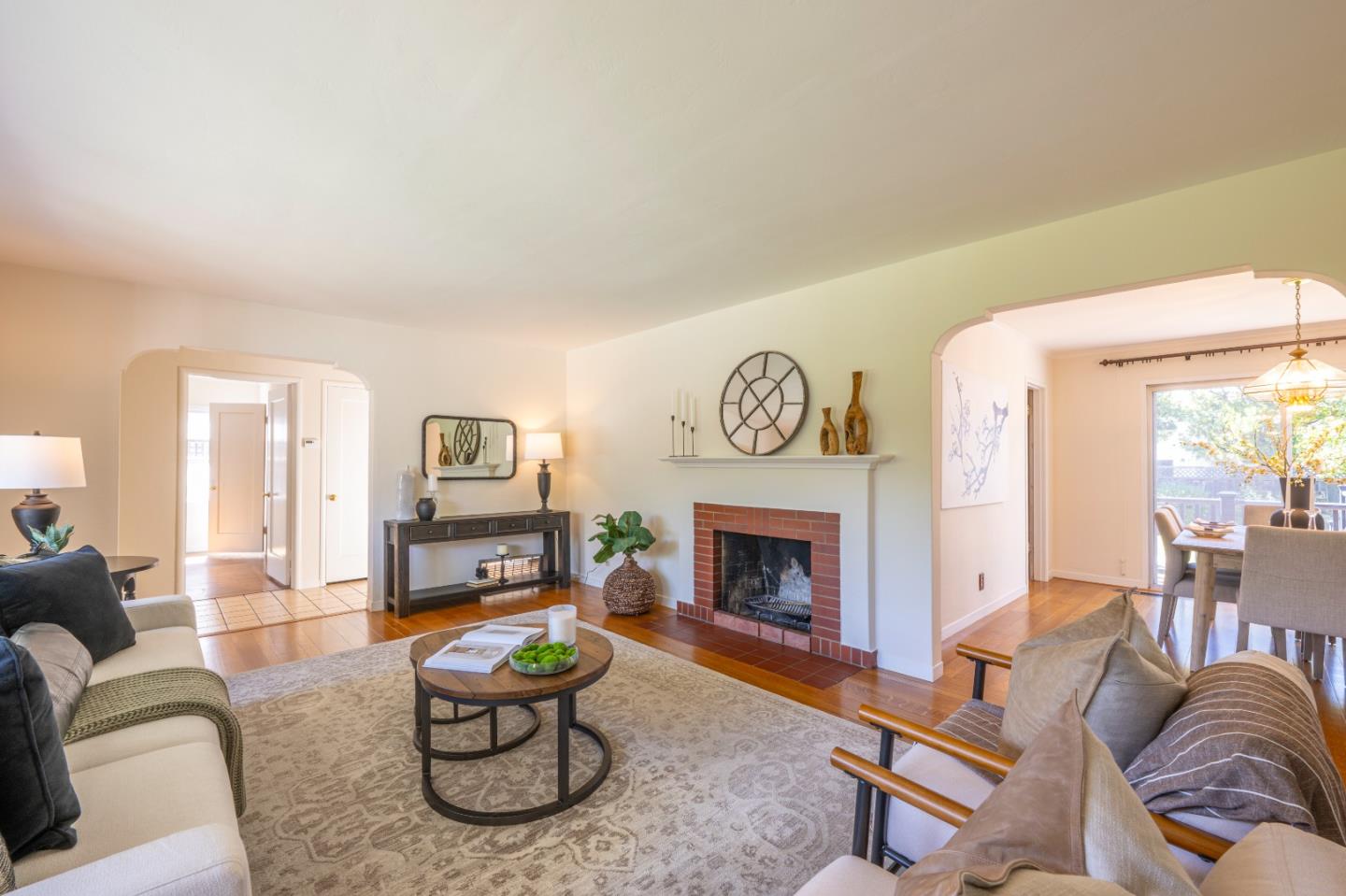 Detail Gallery Image 8 of 21 For 348 31st Ave, San Mateo,  CA 94403 - 4 Beds | 2 Baths