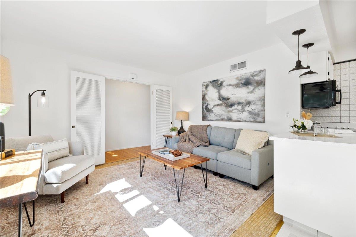 Detail Gallery Image 11 of 36 For 5180 Discovery Ave, San Jose,  CA 95111 - 3 Beds | 2 Baths