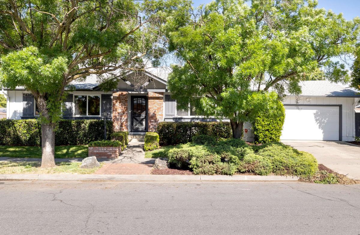 Detail Gallery Image 2 of 36 For 5180 Discovery Ave, San Jose,  CA 95111 - 3 Beds | 2 Baths