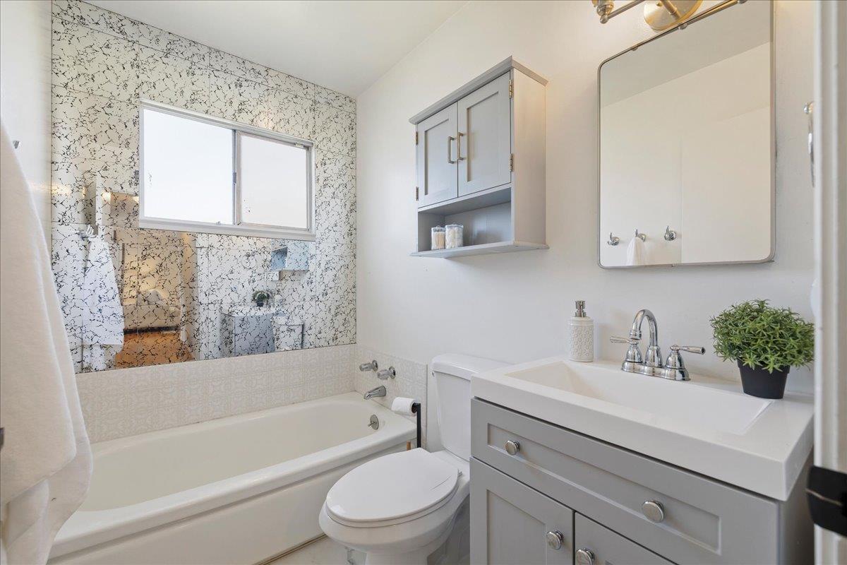 Detail Gallery Image 21 of 36 For 5180 Discovery Ave, San Jose,  CA 95111 - 3 Beds | 2 Baths