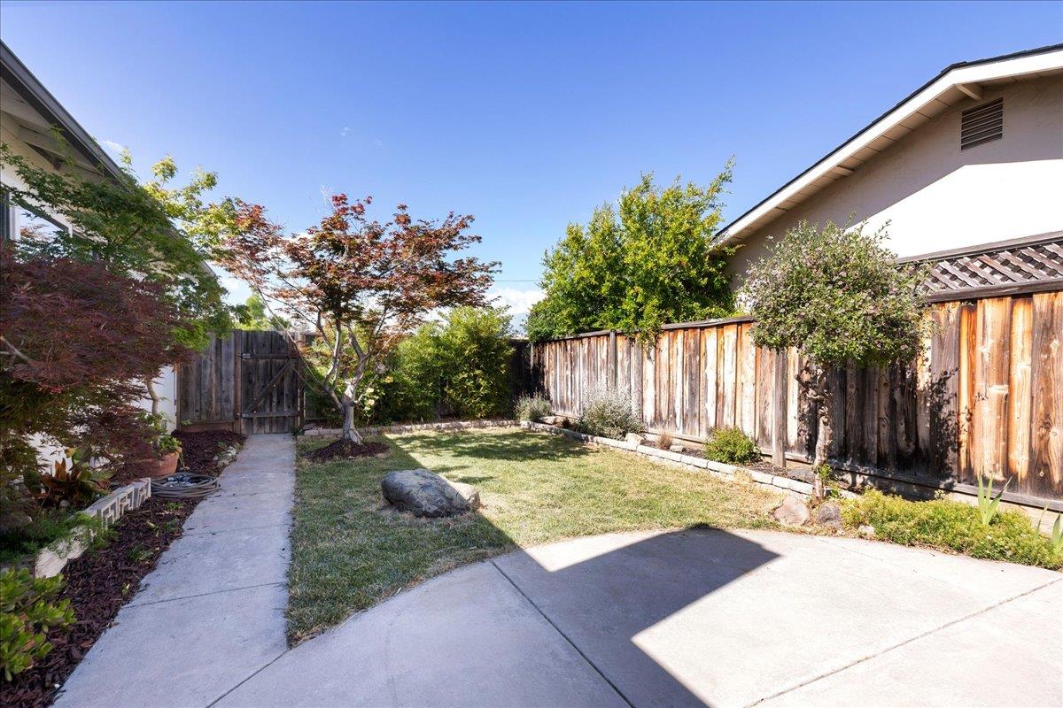 Detail Gallery Image 25 of 36 For 5180 Discovery Ave, San Jose,  CA 95111 - 3 Beds | 2 Baths