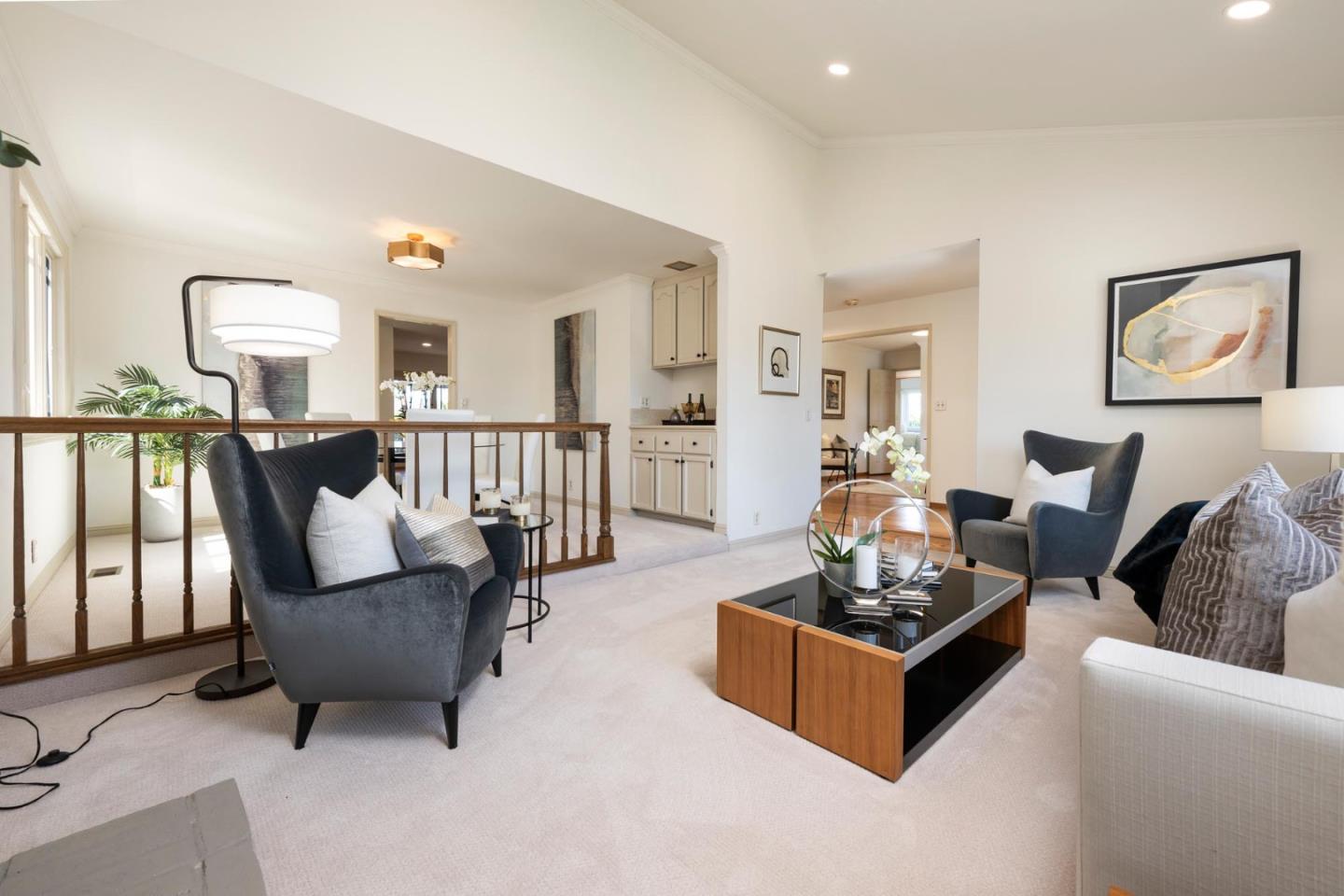 Detail Gallery Image 4 of 44 For 150 Crestview Dr, San Carlos,  CA 94070 - 4 Beds | 2/1 Baths