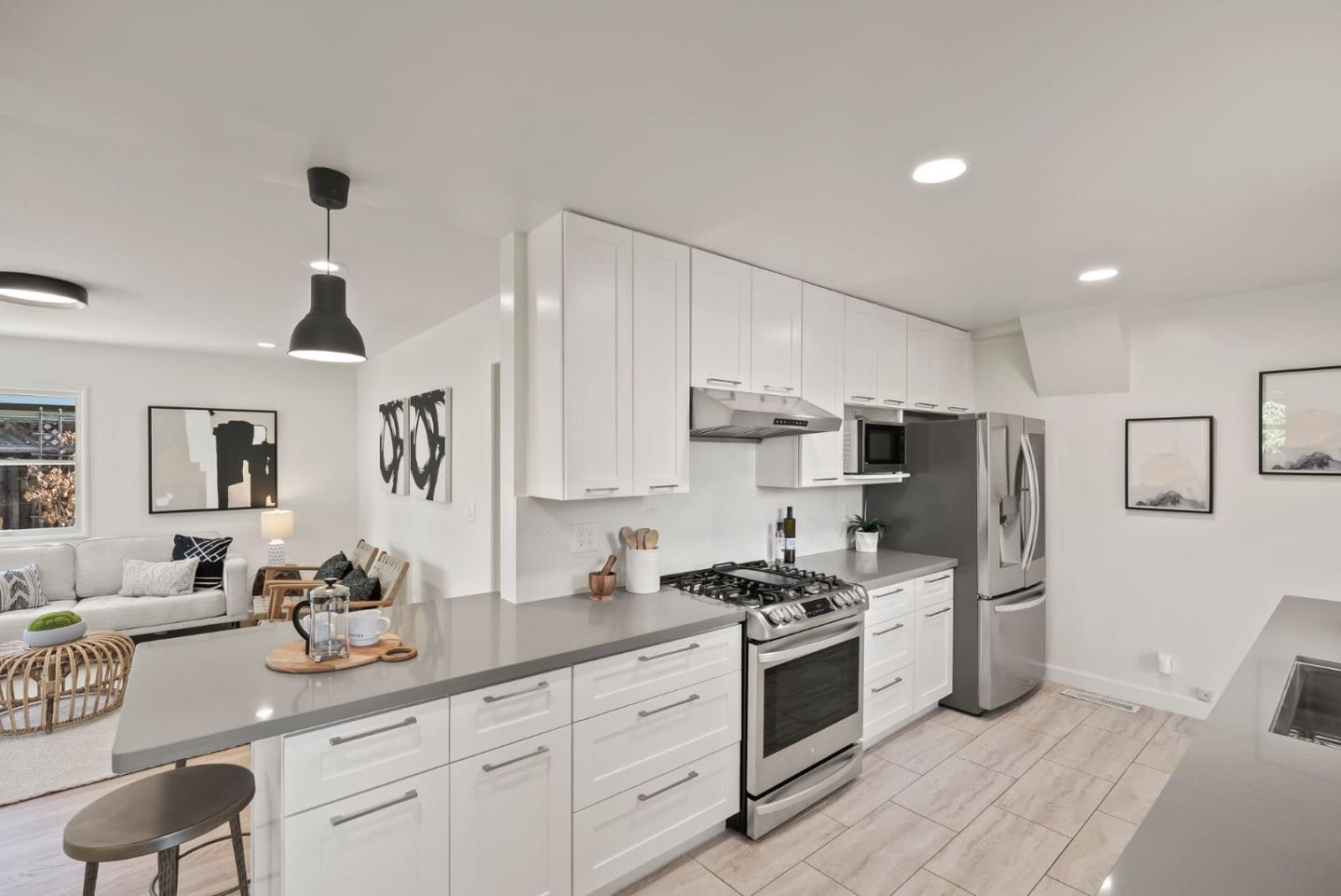 Detail Gallery Image 13 of 47 For 1465 Bonita Ave, Mountain View,  CA 94040 - 4 Beds | 2 Baths
