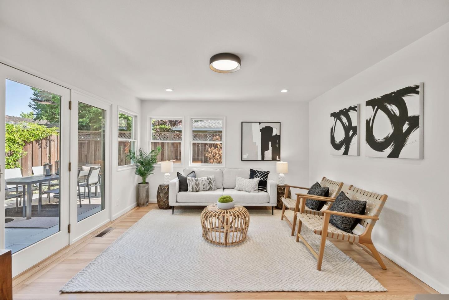 Detail Gallery Image 21 of 47 For 1465 Bonita Ave, Mountain View,  CA 94040 - 4 Beds | 2 Baths