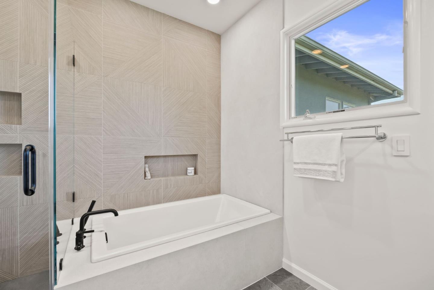 Detail Gallery Image 39 of 47 For 1465 Bonita Ave, Mountain View,  CA 94040 - 4 Beds | 2 Baths