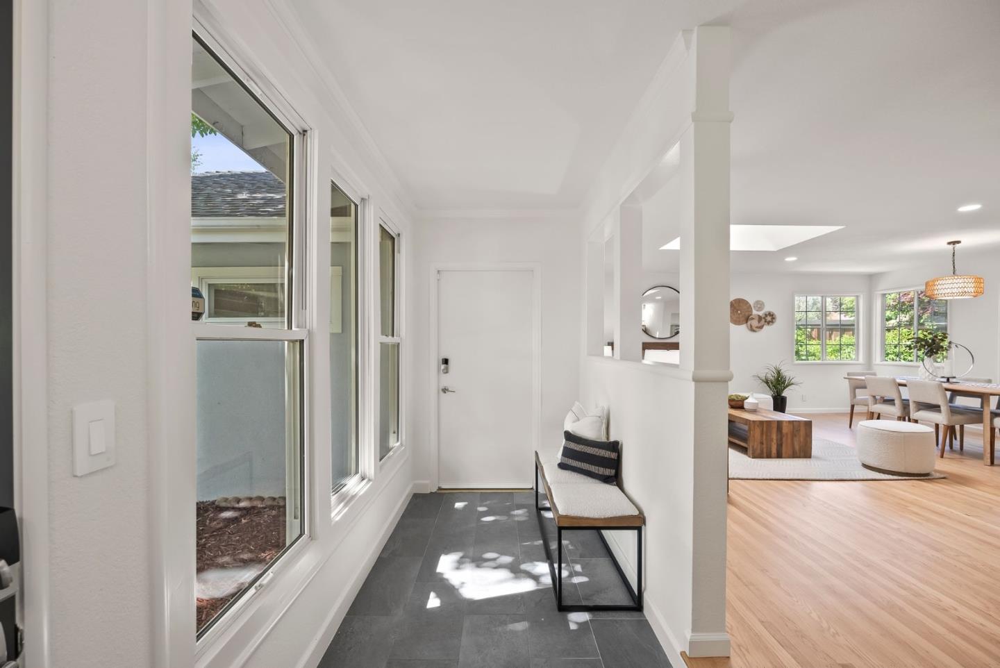 Detail Gallery Image 4 of 47 For 1465 Bonita Ave, Mountain View,  CA 94040 - 4 Beds | 2 Baths