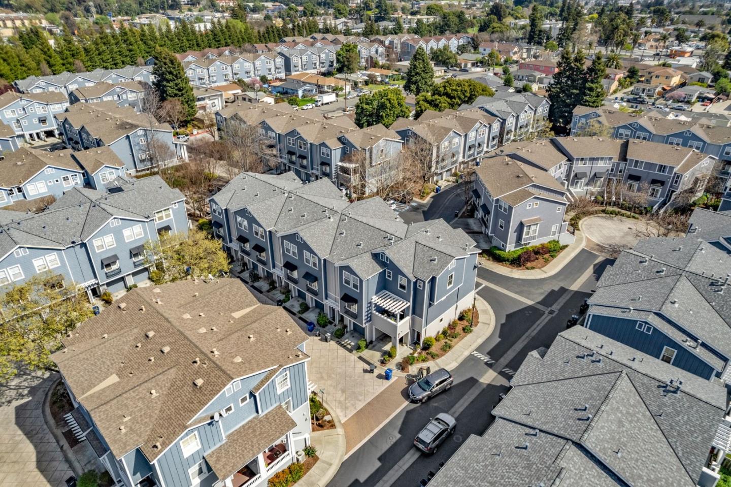Detail Gallery Image 41 of 52 For 700 Mesa Cir, Hayward,  CA 94541 - 3 Beds | 3 Baths
