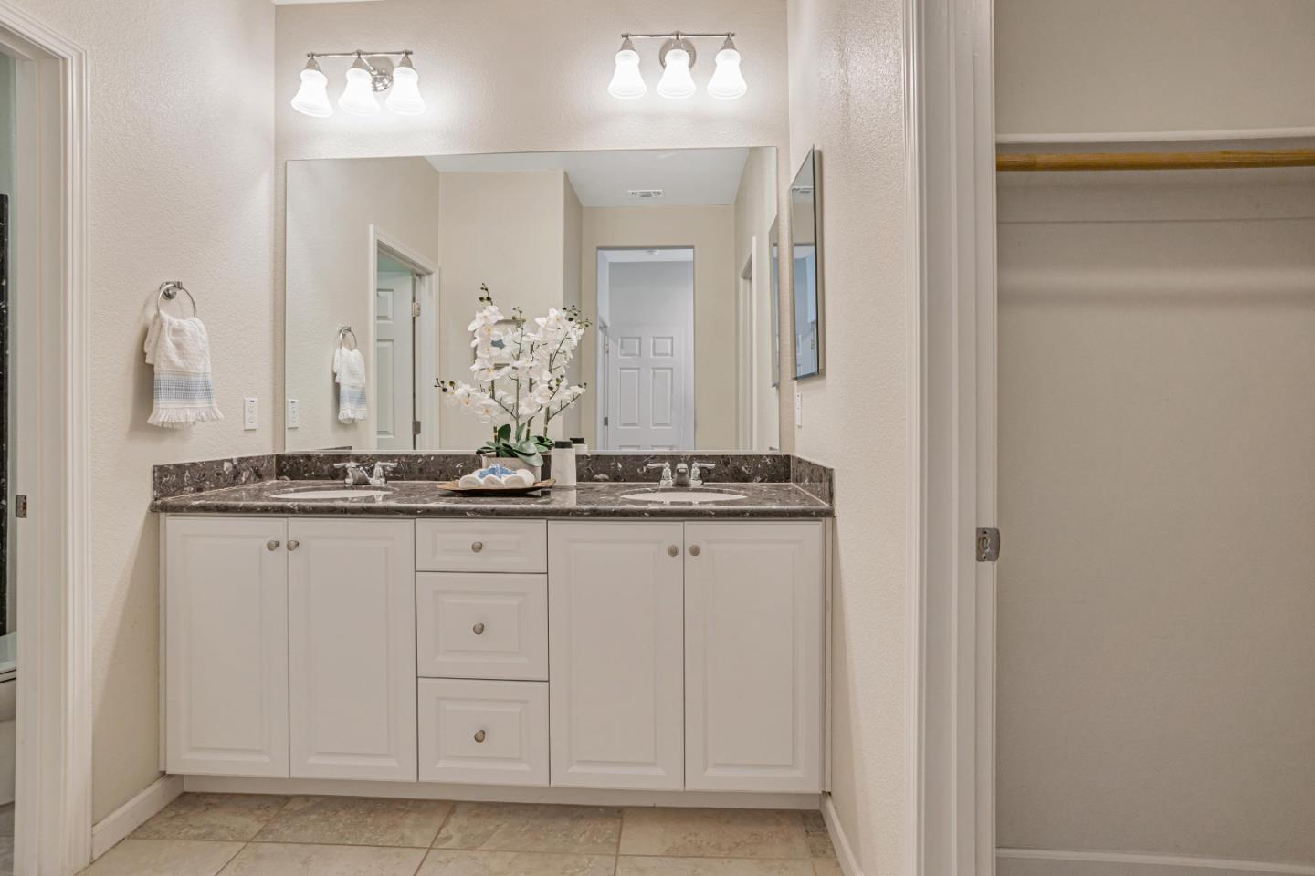 Detail Gallery Image 22 of 41 For 1135 Genco Ter, San Jose,  CA 95133 - 3 Beds | 3/1 Baths