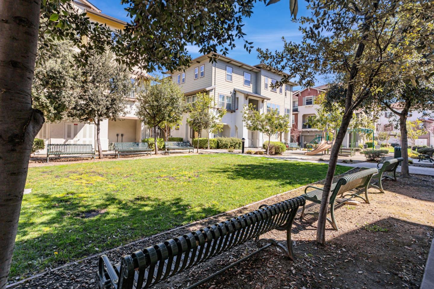 Detail Gallery Image 36 of 41 For 1135 Genco Ter, San Jose,  CA 95133 - 3 Beds | 3/1 Baths