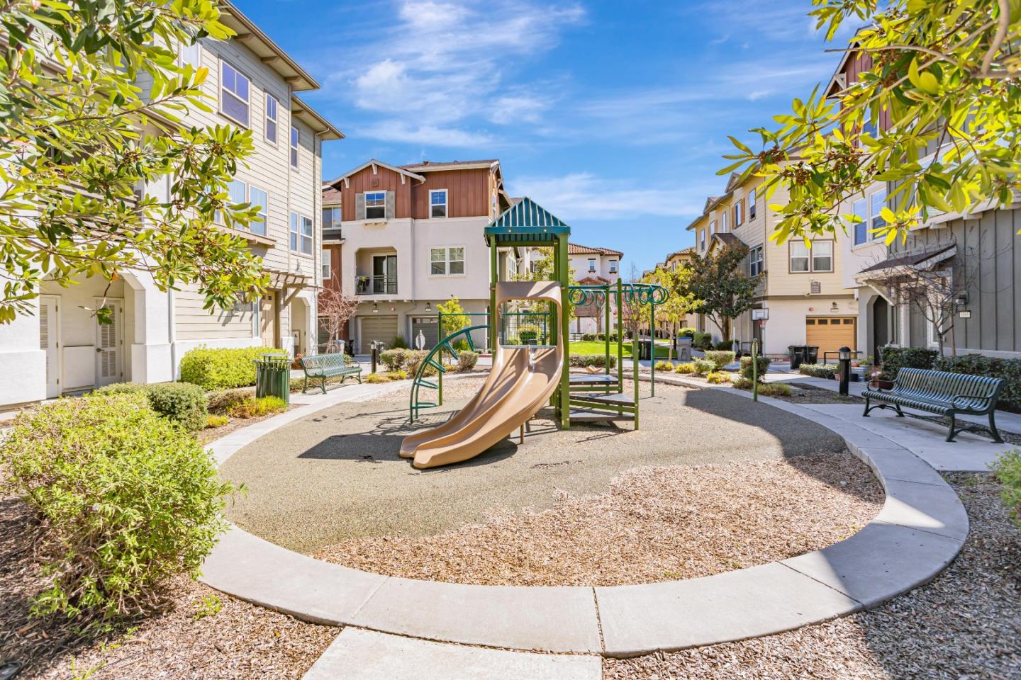 Detail Gallery Image 37 of 41 For 1135 Genco Ter, San Jose,  CA 95133 - 3 Beds | 3/1 Baths