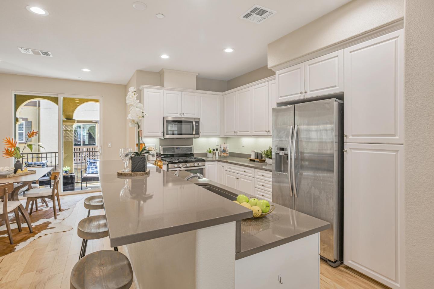 Detail Gallery Image 7 of 41 For 1135 Genco Ter, San Jose,  CA 95133 - 3 Beds | 3/1 Baths
