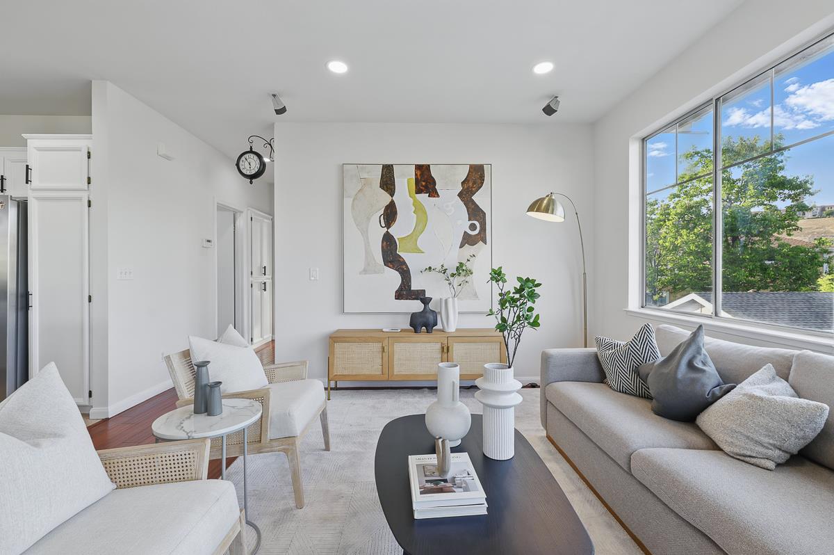 Detail Gallery Image 10 of 48 For 434 Ashling Ct, San Jose,  CA 95136 - 2 Beds | 2 Baths