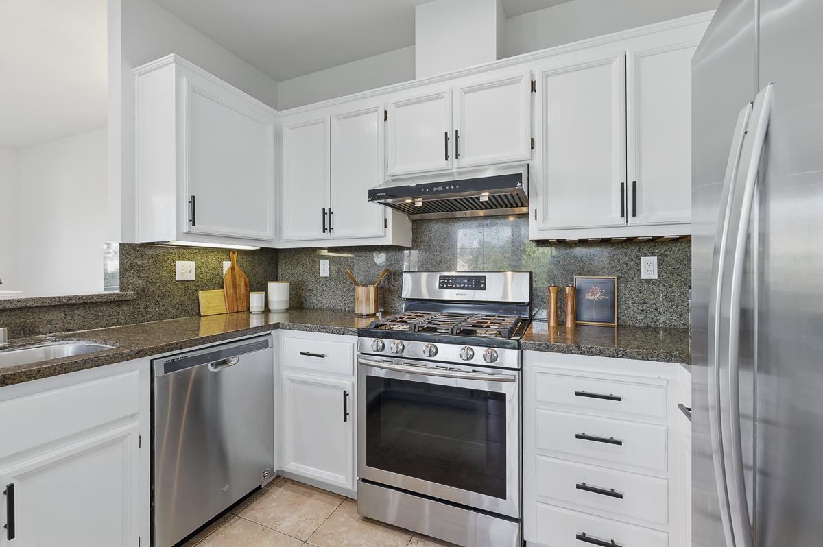 Detail Gallery Image 19 of 48 For 434 Ashling Ct, San Jose,  CA 95136 - 2 Beds | 2 Baths