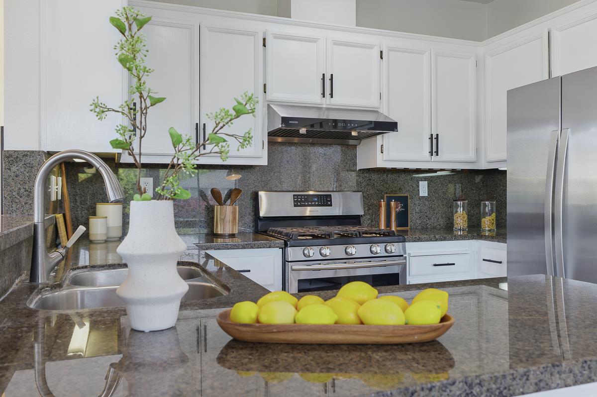 Detail Gallery Image 20 of 48 For 434 Ashling Ct, San Jose,  CA 95136 - 2 Beds | 2 Baths