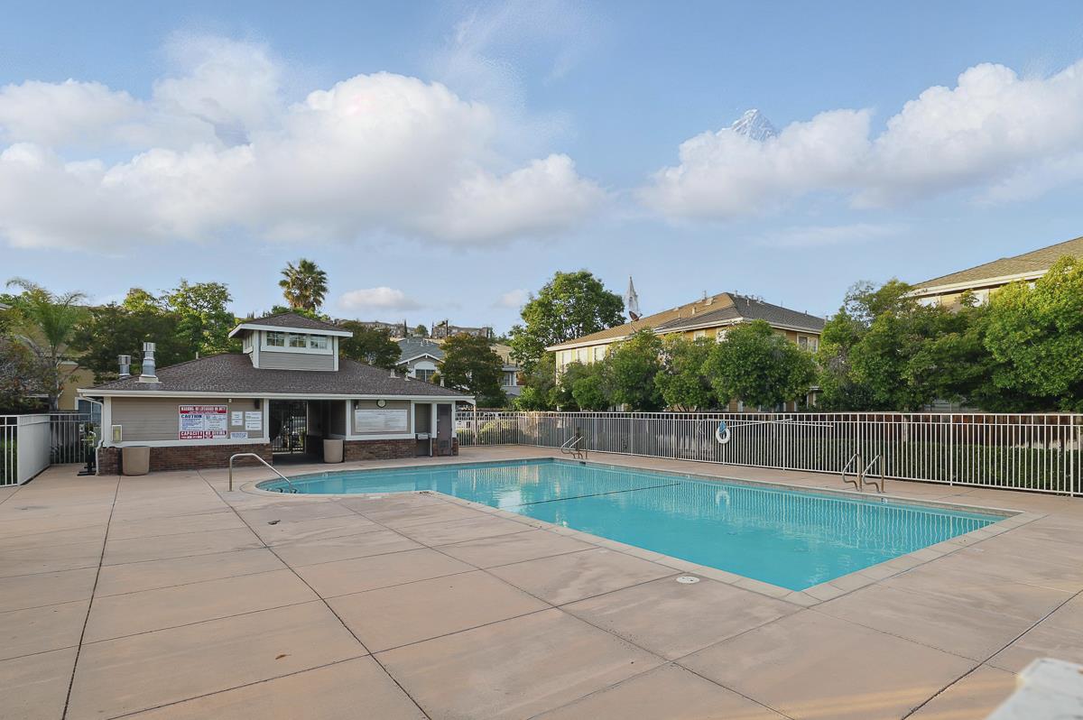 Detail Gallery Image 47 of 48 For 434 Ashling Ct, San Jose,  CA 95136 - 2 Beds | 2 Baths
