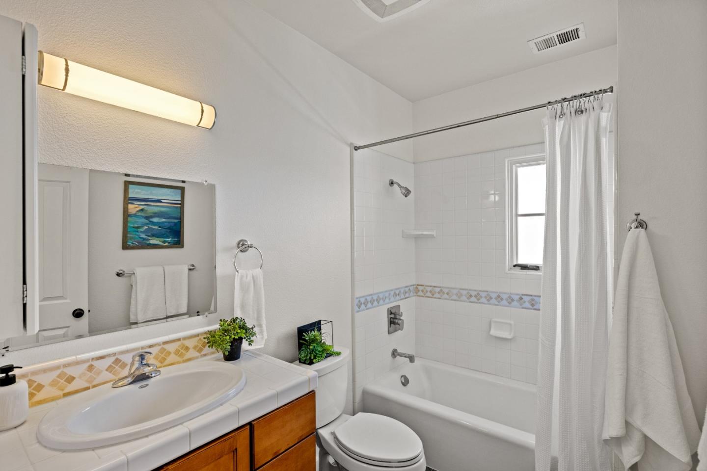 Detail Gallery Image 16 of 23 For 180 Central Ave, Pacific Grove,  CA 93950 - 2 Beds | 2 Baths