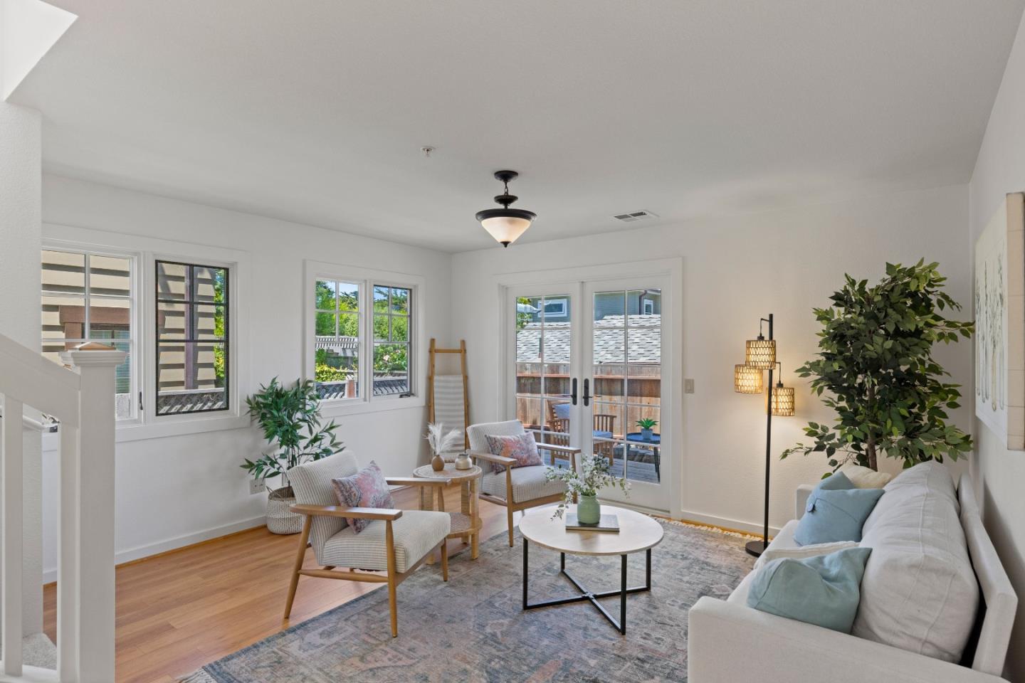 Detail Gallery Image 4 of 23 For 180 Central Ave, Pacific Grove,  CA 93950 - 2 Beds | 2 Baths