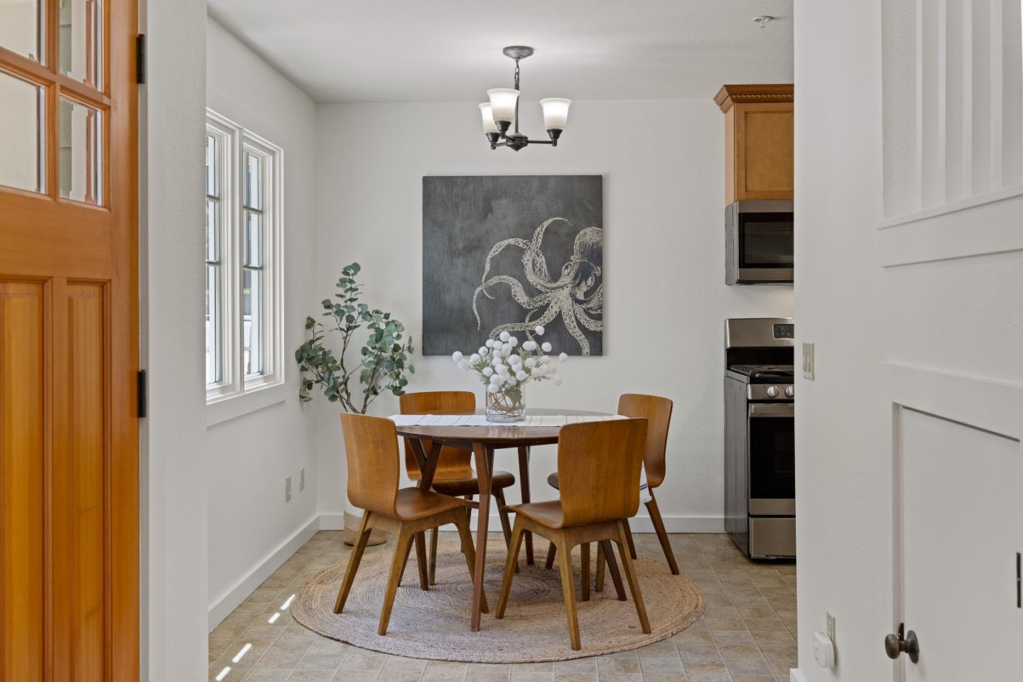 Detail Gallery Image 6 of 23 For 180 Central Ave, Pacific Grove,  CA 93950 - 2 Beds | 2 Baths