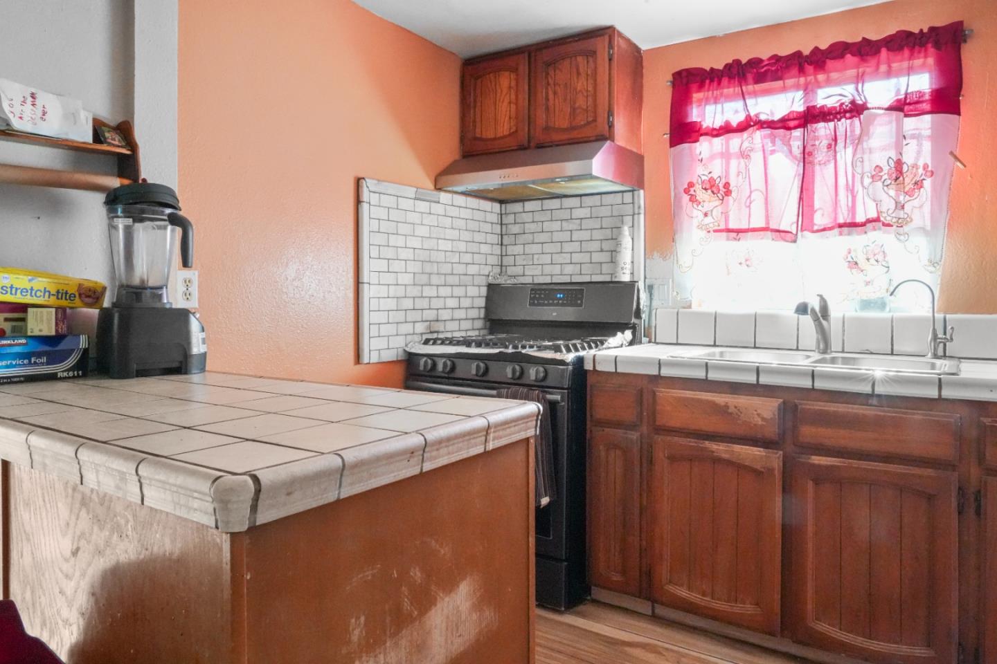 Detail Gallery Image 14 of 32 For 129 N Filice St, Salinas,  CA 93905 - 2 Beds | 1 Baths
