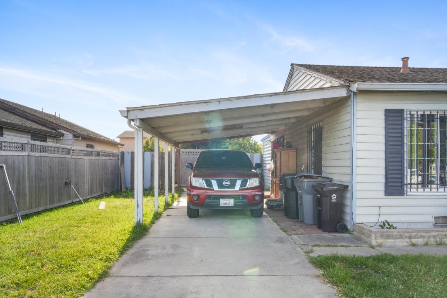 Detail Gallery Image 2 of 32 For 129 N Filice St, Salinas,  CA 93905 - 2 Beds | 1 Baths