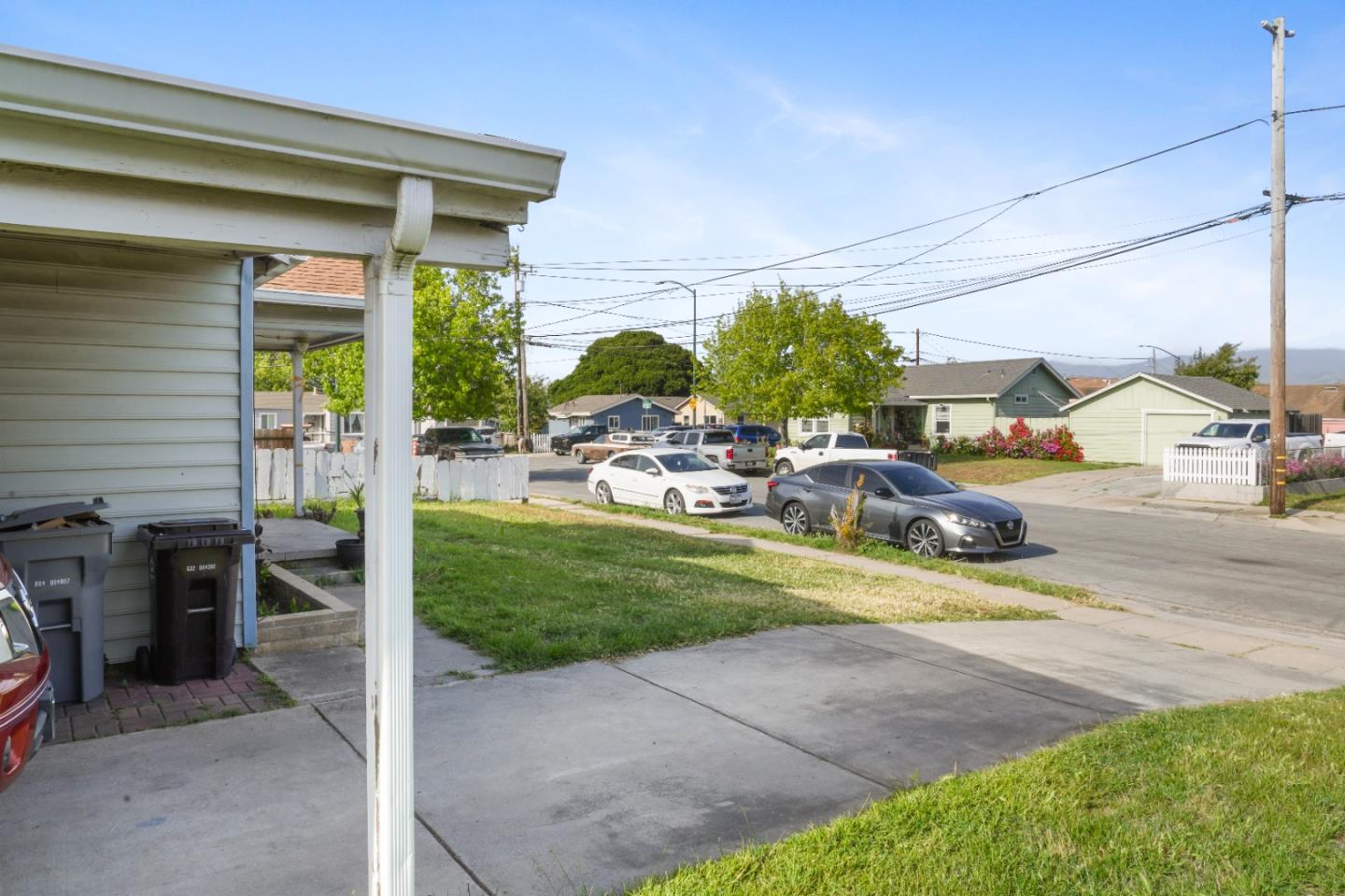 Detail Gallery Image 4 of 32 For 129 N Filice St, Salinas,  CA 93905 - 2 Beds | 1 Baths