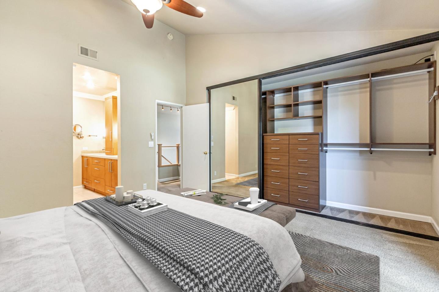 Detail Gallery Image 13 of 72 For 6619 Copperwood Cir, San Jose,  CA 95120 - 3 Beds | 2/1 Baths
