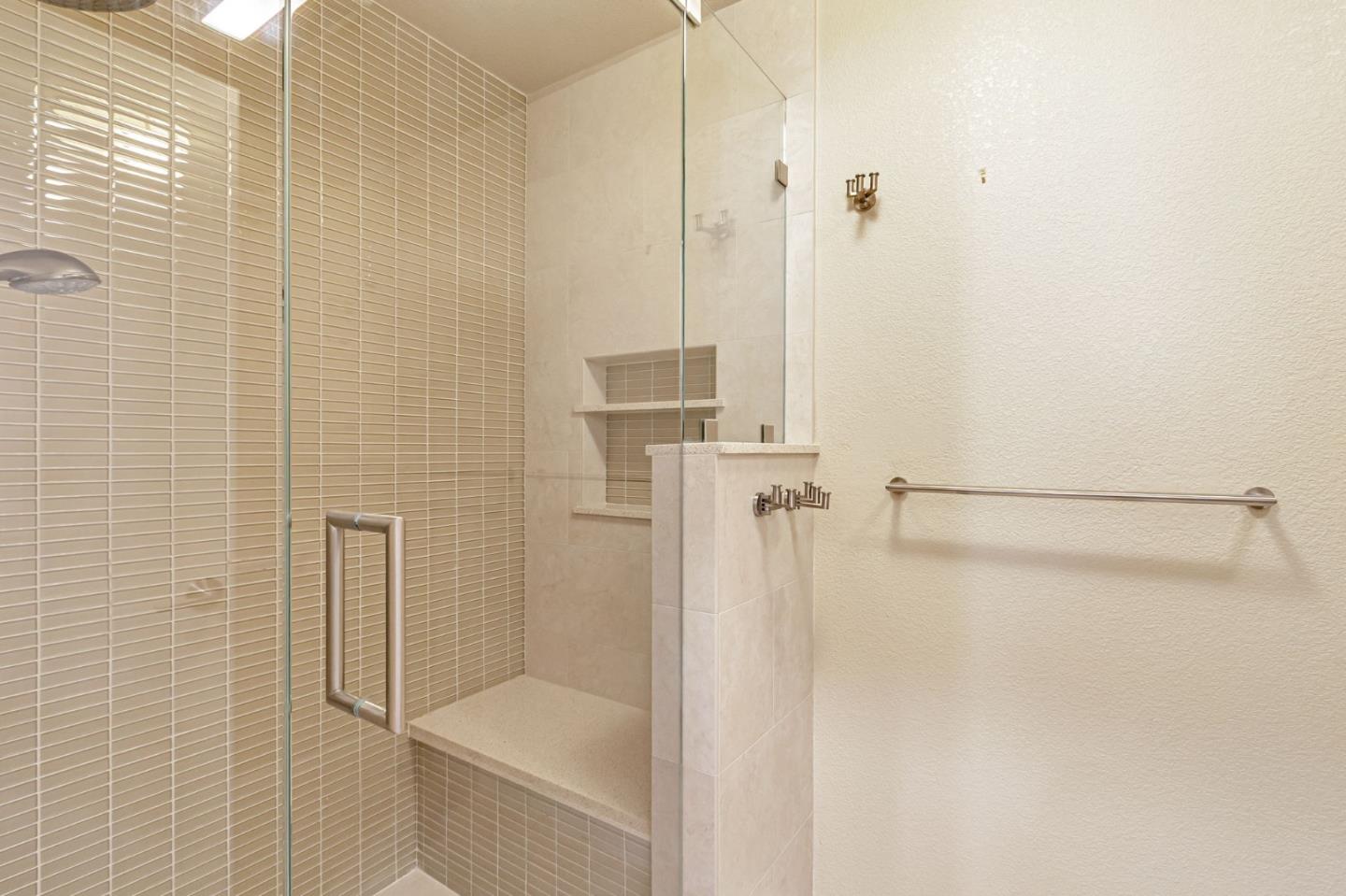 Detail Gallery Image 19 of 72 For 6619 Copperwood Cir, San Jose,  CA 95120 - 3 Beds | 2/1 Baths