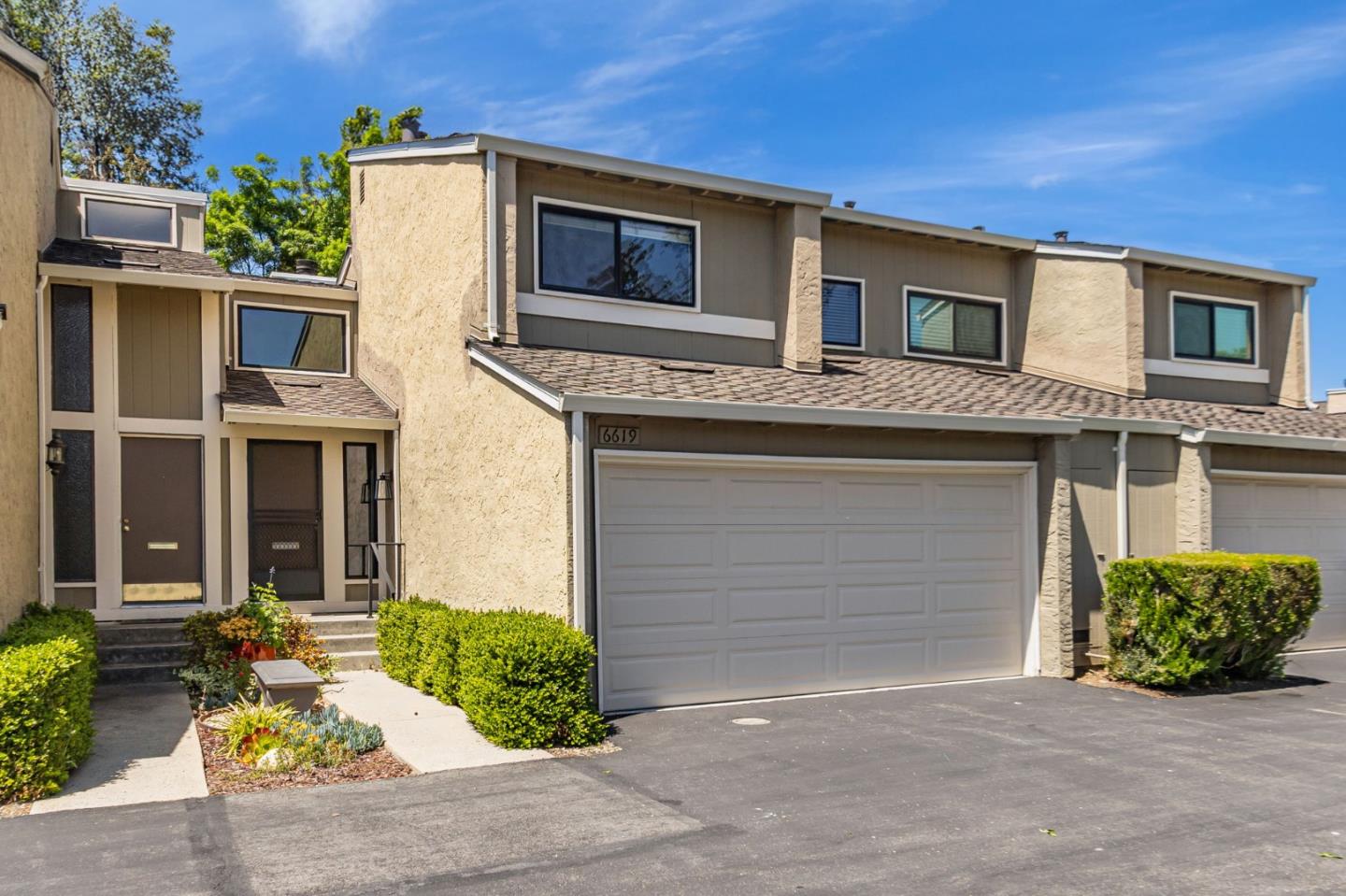Detail Gallery Image 2 of 72 For 6619 Copperwood Cir, San Jose,  CA 95120 - 3 Beds | 2/1 Baths