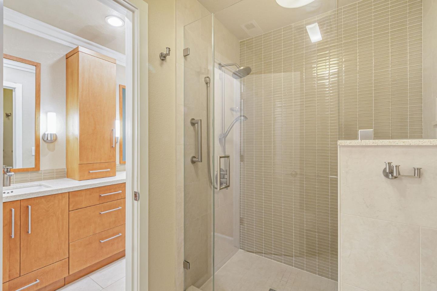 Detail Gallery Image 20 of 72 For 6619 Copperwood Cir, San Jose,  CA 95120 - 3 Beds | 2/1 Baths