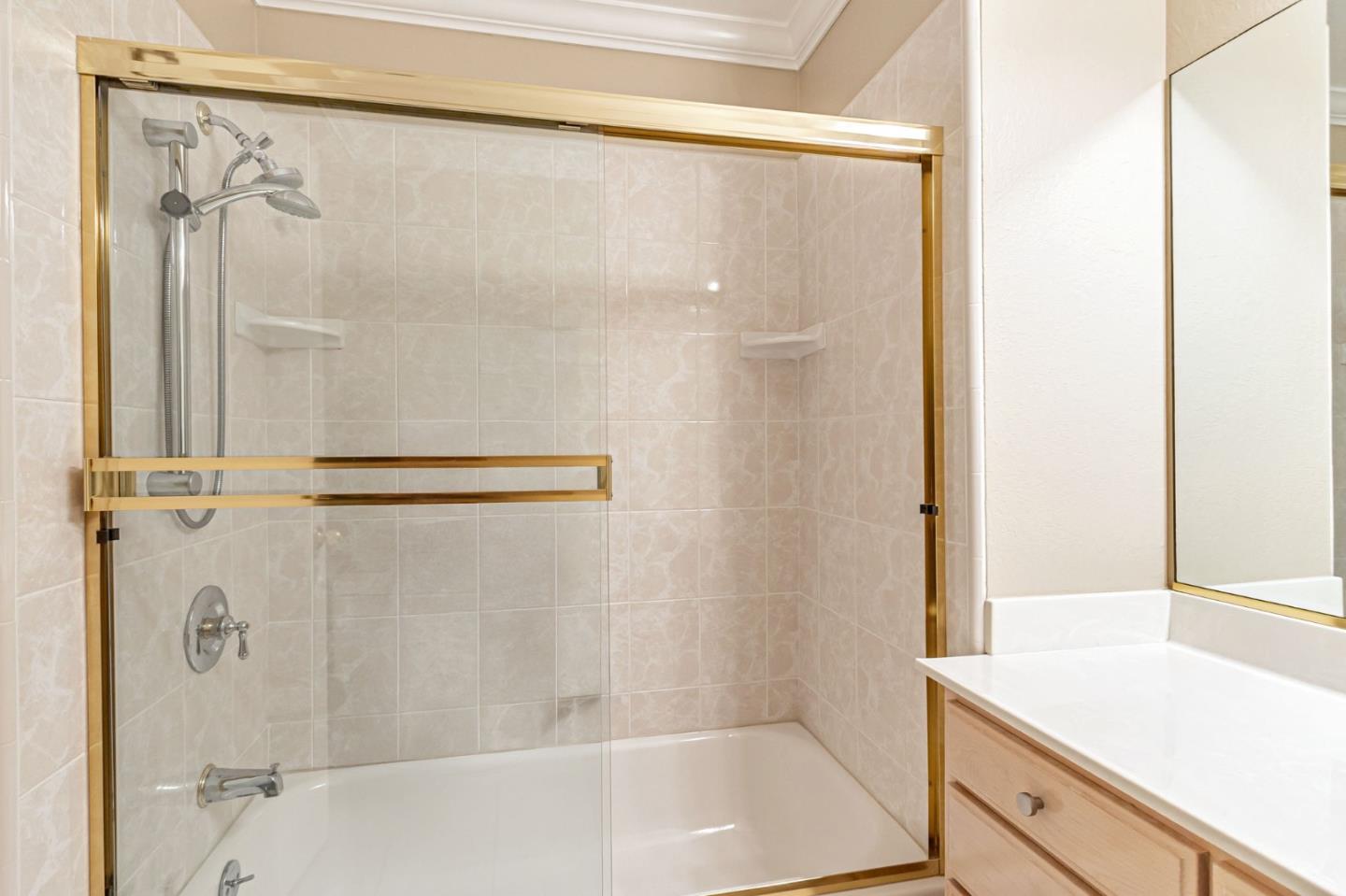 Detail Gallery Image 22 of 72 For 6619 Copperwood Cir, San Jose,  CA 95120 - 3 Beds | 2/1 Baths