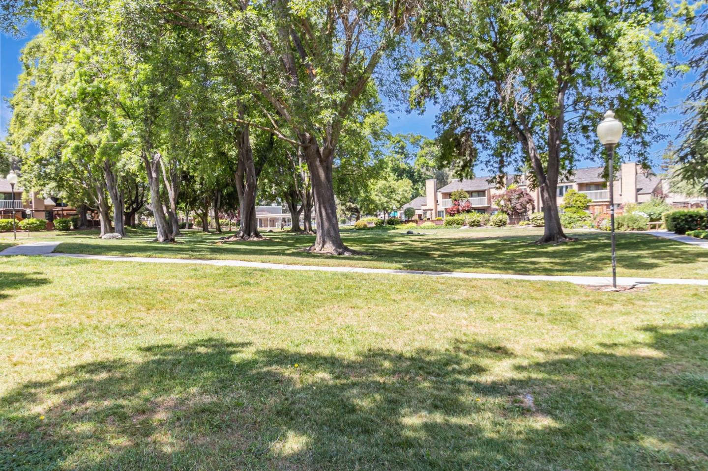 Detail Gallery Image 31 of 72 For 6619 Copperwood Cir, San Jose,  CA 95120 - 3 Beds | 2/1 Baths