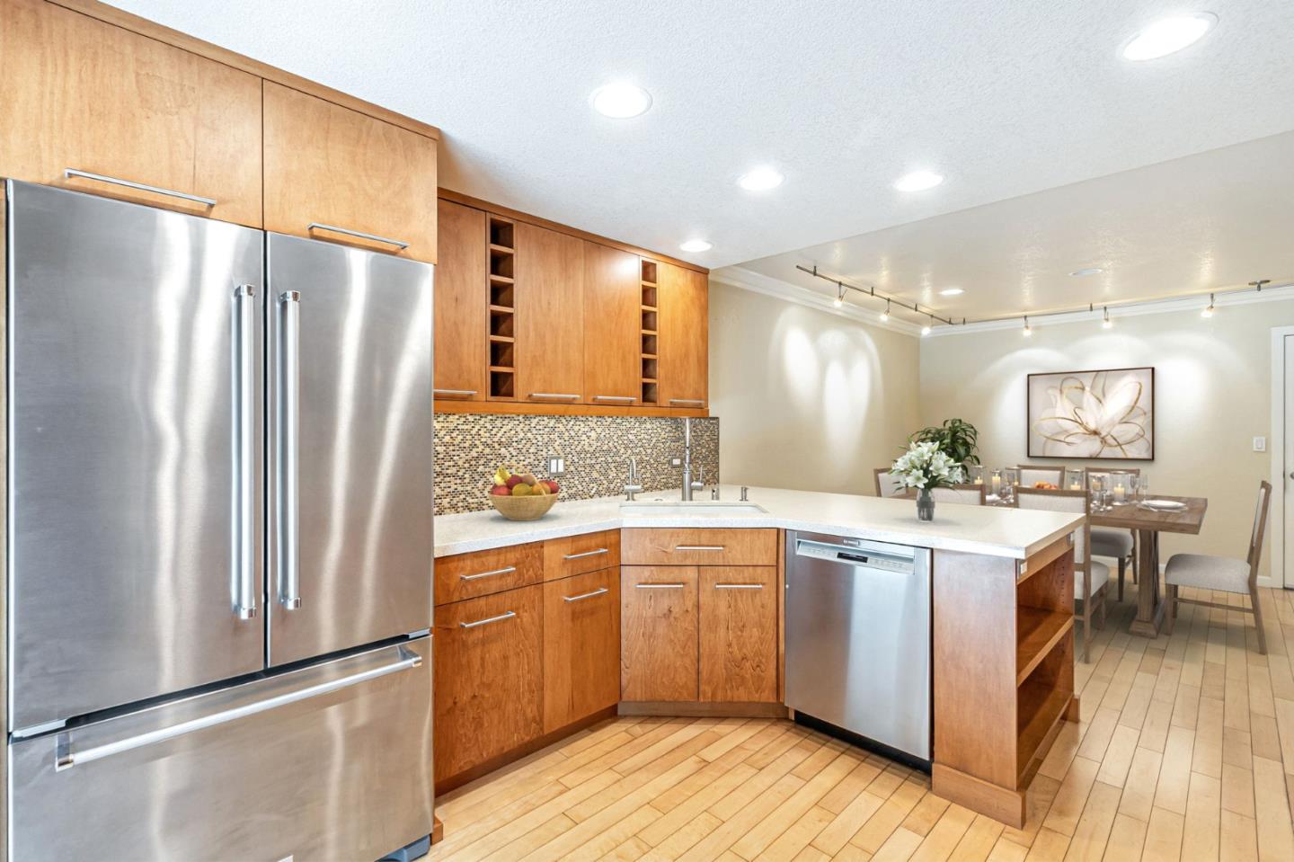 Detail Gallery Image 9 of 72 For 6619 Copperwood Cir, San Jose,  CA 95120 - 3 Beds | 2/1 Baths