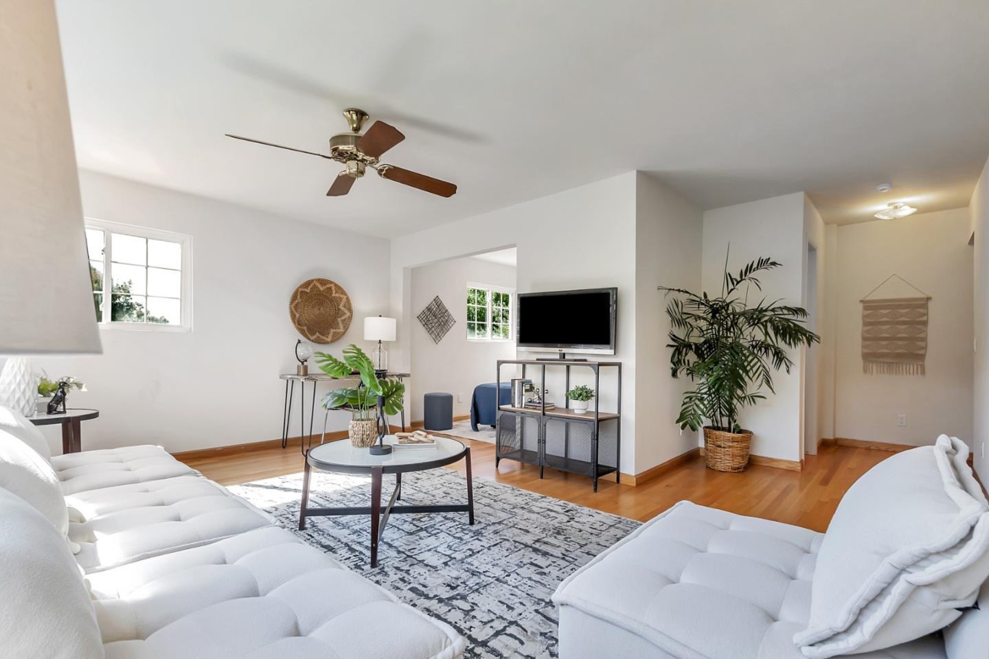 Detail Gallery Image 3 of 21 For 6180 Cahalan Ave, San Jose,  CA 95123 - 3 Beds | 2/1 Baths