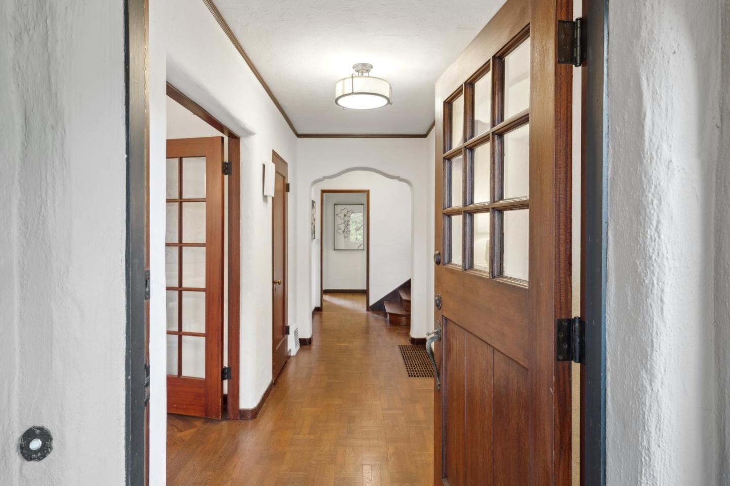 Detail Gallery Image 2 of 66 For 1875 Middlefield Rd, Palo Alto,  CA 94301 - 4 Beds | 3 Baths