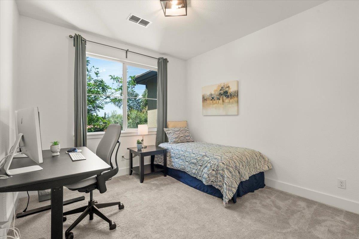 Detail Gallery Image 18 of 30 For 2415 Stearman Ct #5,  San Jose,  CA 95132 - 2 Beds | 2 Baths
